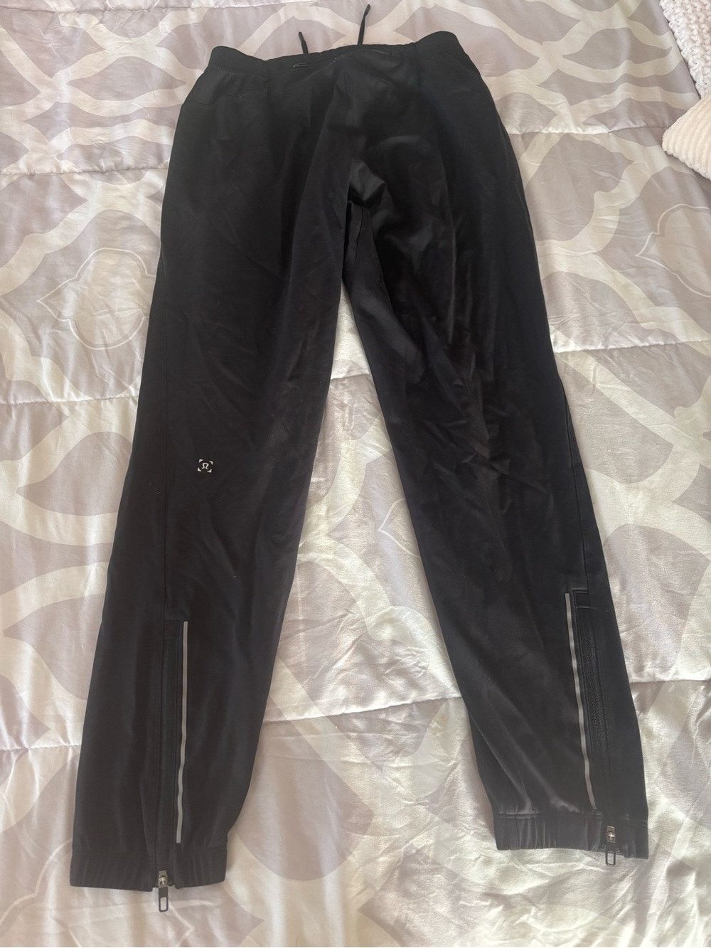 lululemon surge athletica Men's Black Jogger Sweatpants S - Picture 3 of 3